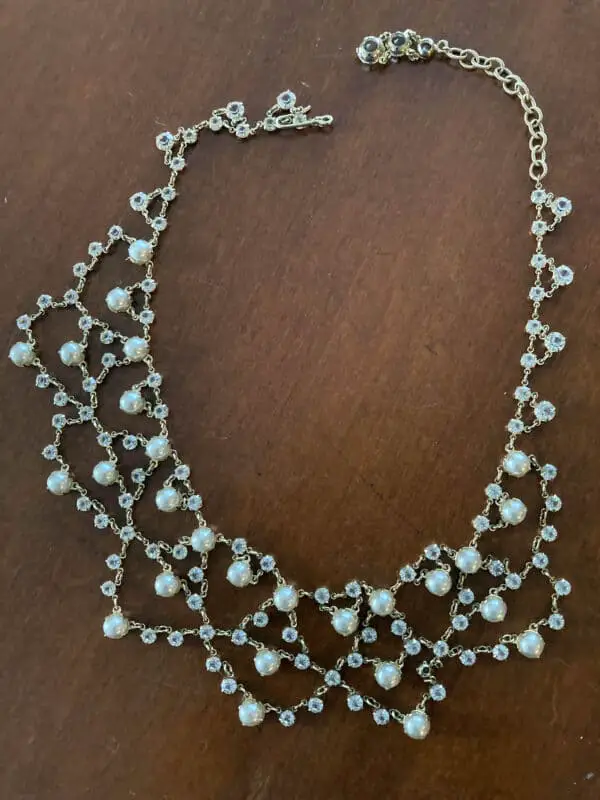 festoon necklace