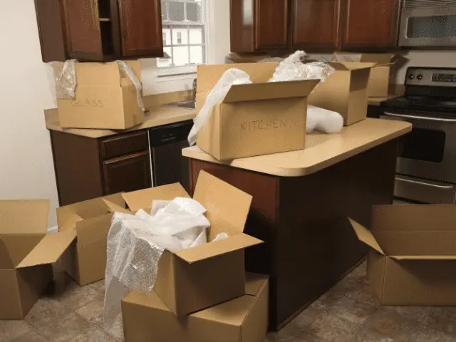 Packing a Kitchen to Move