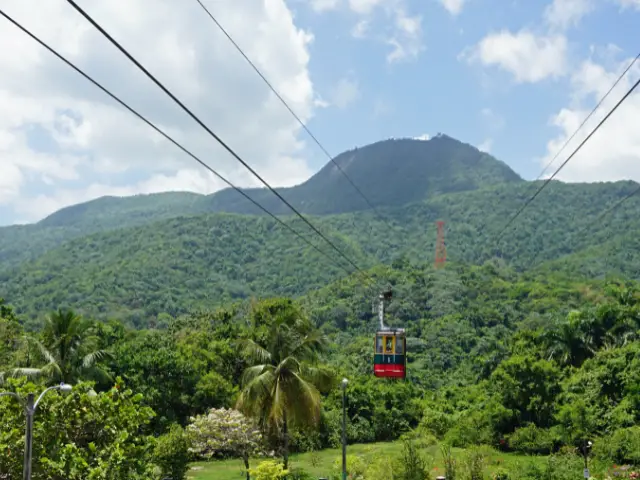 Cable Car Ride to Isabel De Torres